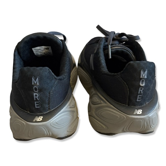 NEW BALANCE Women’s Fresh Foam X More v5 Running Shoes. Size 7.5 Wide. - Picture 9 of 11